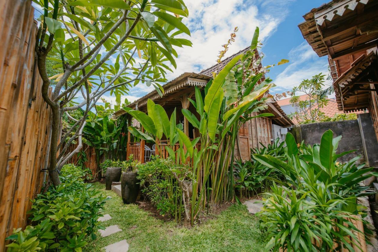 Moson Villa Legian Екстериор снимка